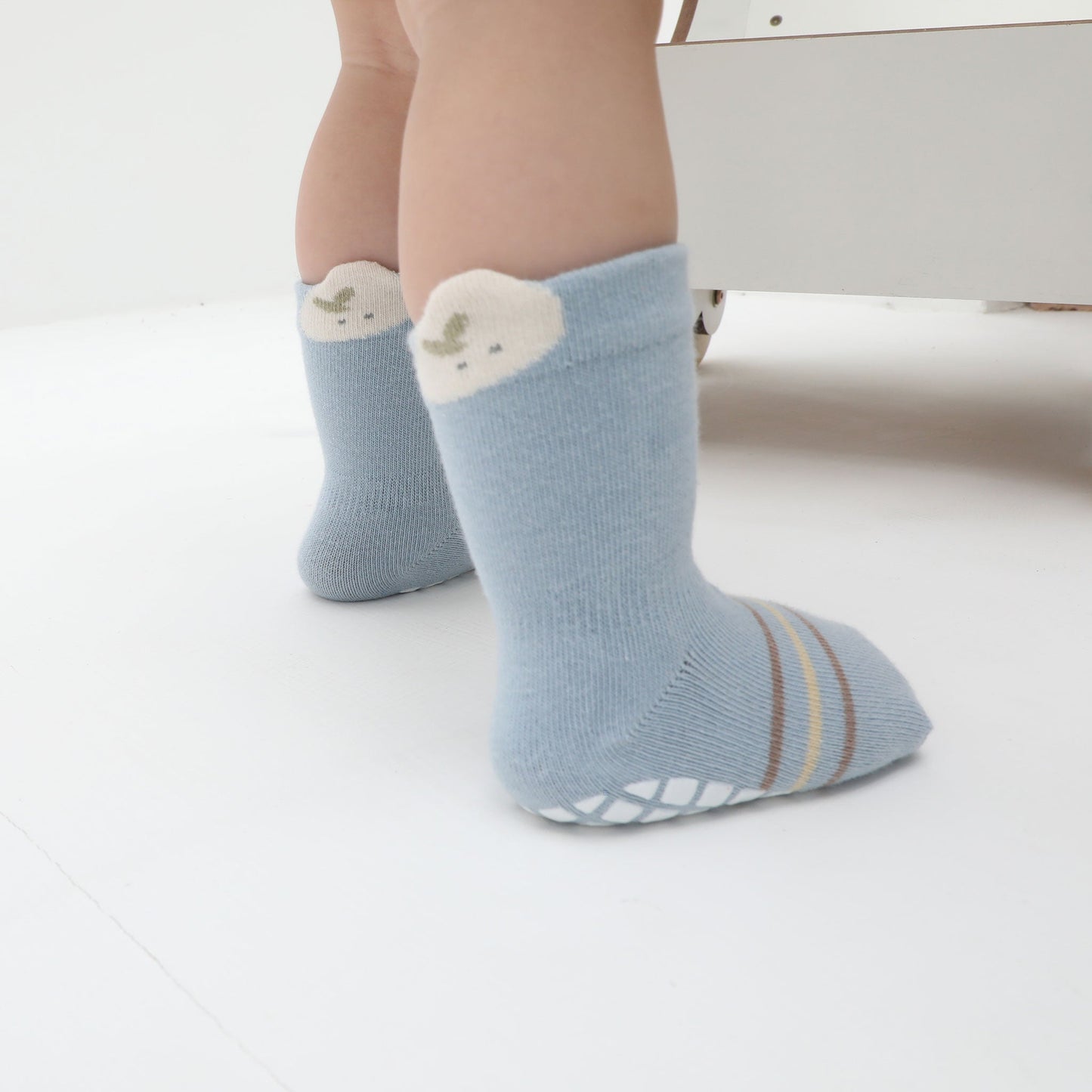 New- Hide & Seek- 5 Pairs of Stay-On Baby & Toddler Non-Slip Socks
