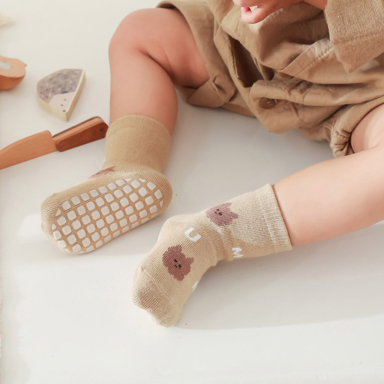The Countryside- 4 Pairs of Stay-On Baby & Toddler Non-Slip Socks